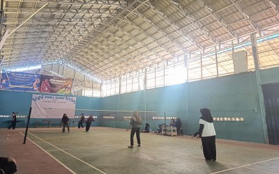 BADMINTON